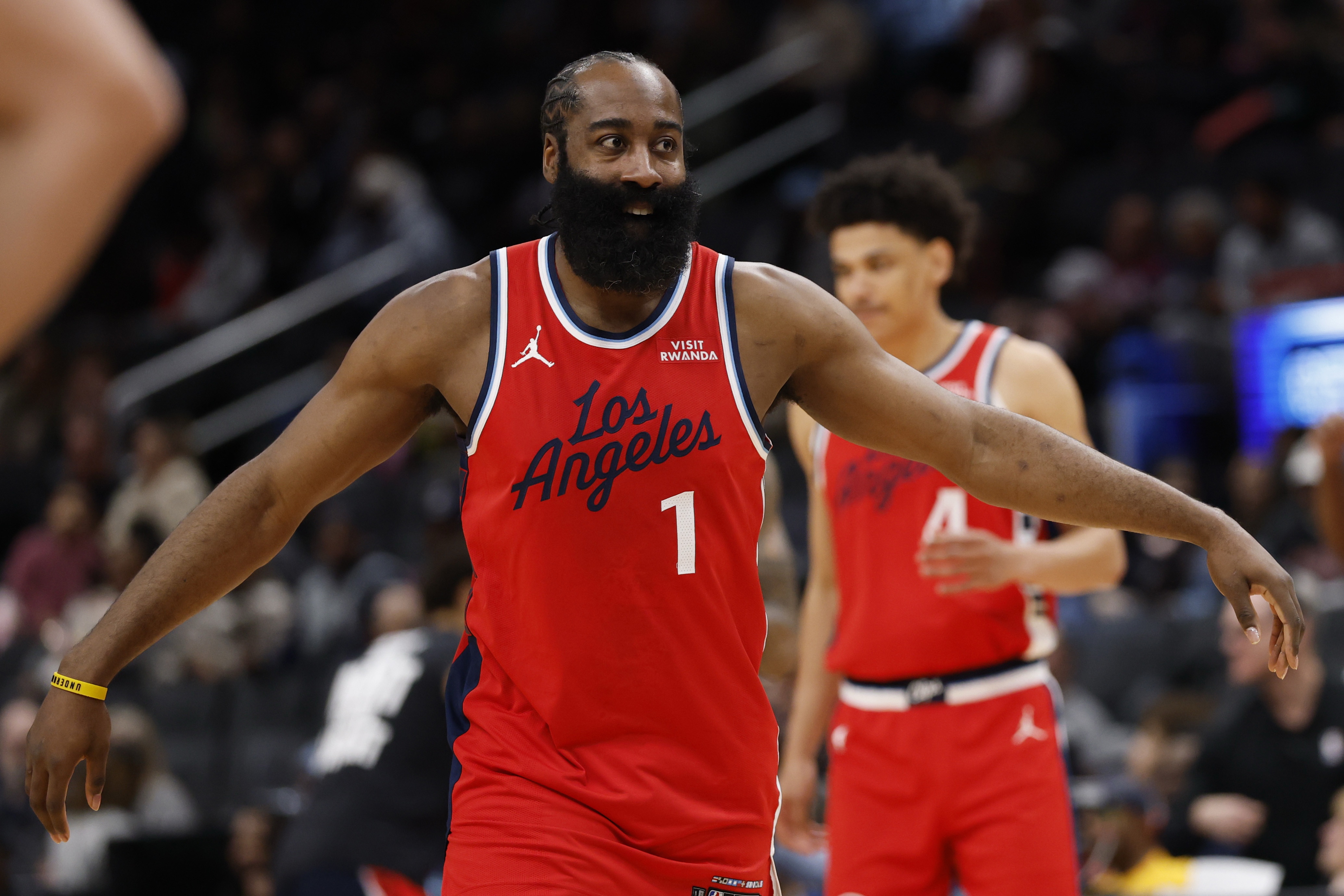 美记：快船当时正17胜4负 哈登去骑士90%因为金钱 只有10%为冲冠