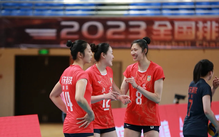 开云在线开户平台-人才断层式领先！江苏女排锁定2029全运会冠军，33年仍压上海一头|吴梦洁|二传|联赛|上海队|副攻_新浪体育_新浪新闻